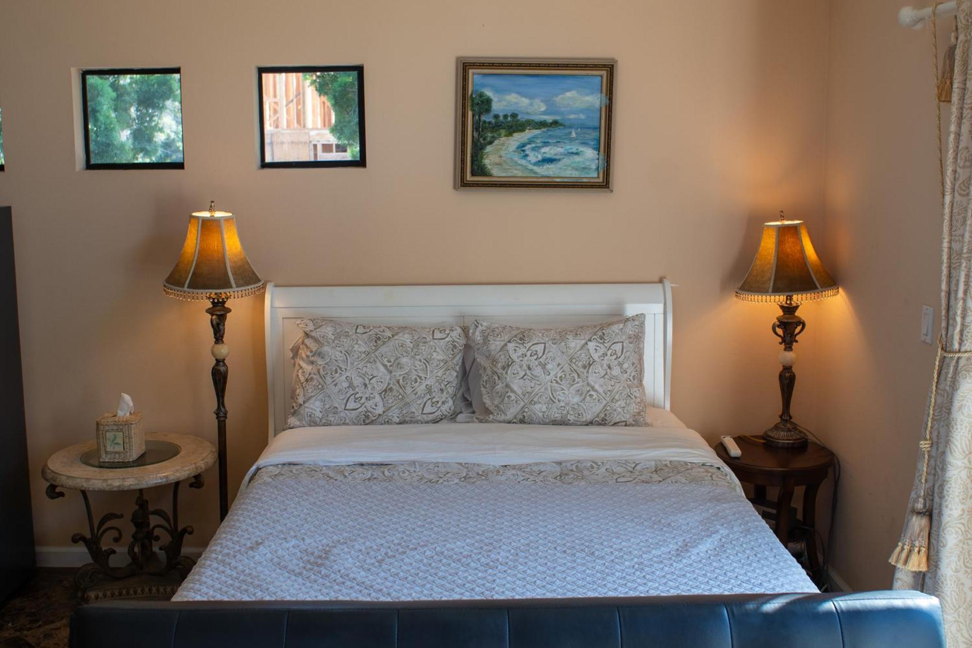 Large Luxury Studio With View In Santa Monica Exteriör bild